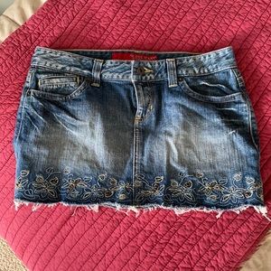 Guess jeans mini skirt size 29 waist